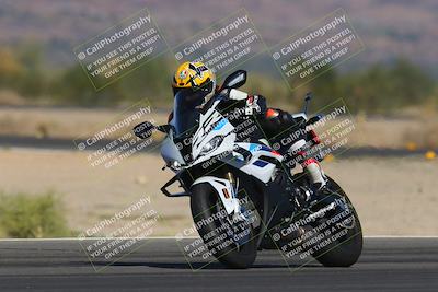 media/Nov-12-2023-SoCal Trackdays (Sun) [[5d1fba4e7d]]/Turn 14 (1035am)/